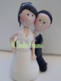Novios abrazados